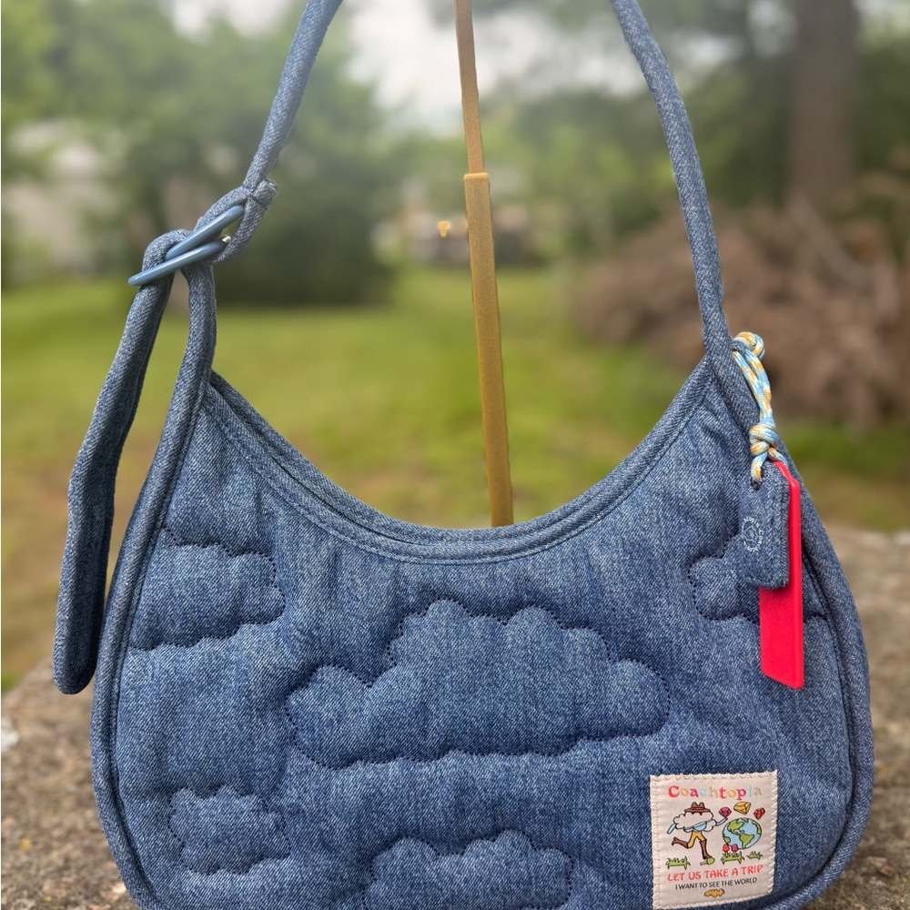 Ergo bag with cloud quilting in denim